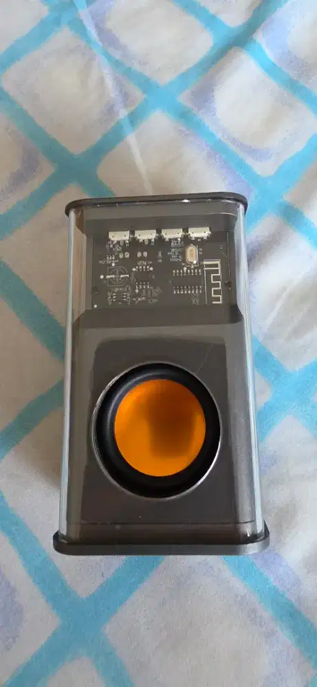 Bluetooth 360 wirelesss stereo speaker Playworks