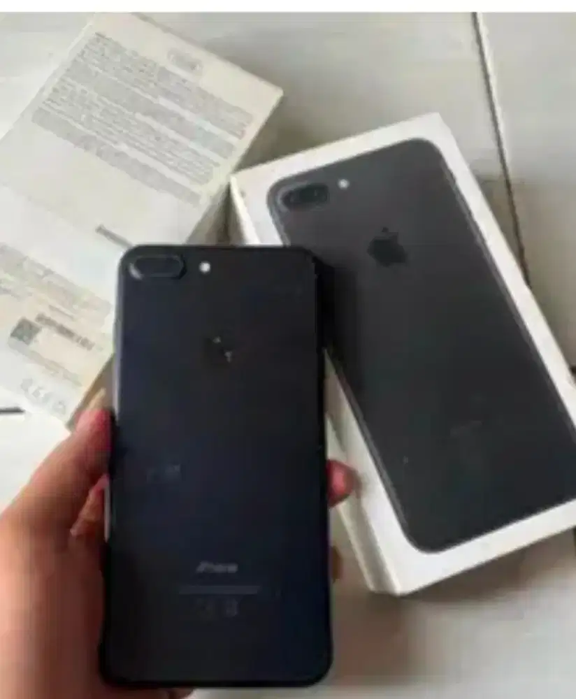 Murah hp iPhone 7+ 128 GB LKP normal jaya, bs TT