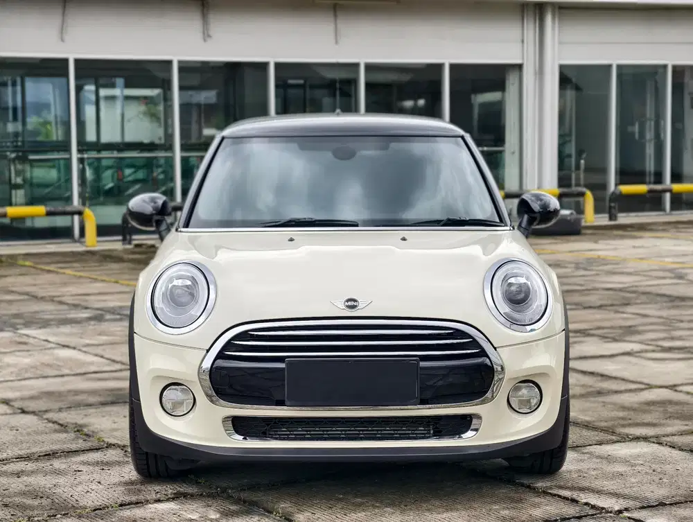 [3RB] MINI COOPER 3 DOORS 1.5 TWIN TURBO 2015 PUTIH GENAP
