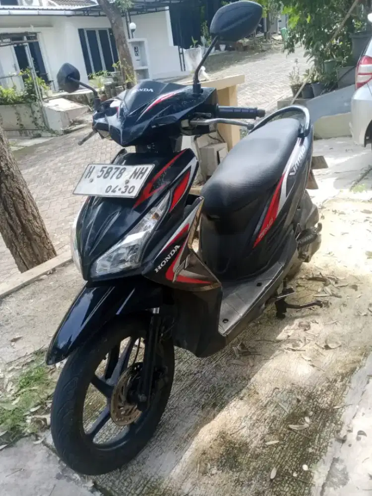 Vario Led Red 2015 110 CC