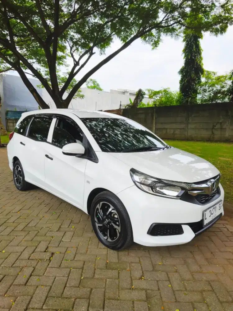Honda Mobilio S 2019 MT putih istimewa siap pakai