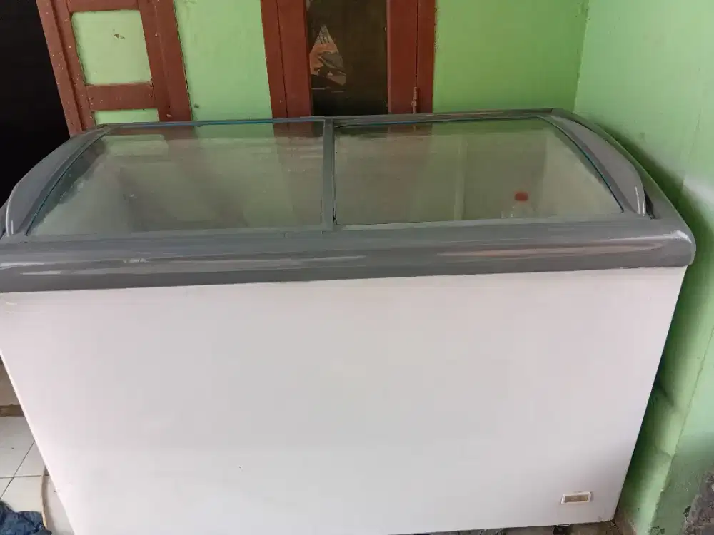 Jual frezzer seleding kaca normal siap pake merek sansio kapasitas 320