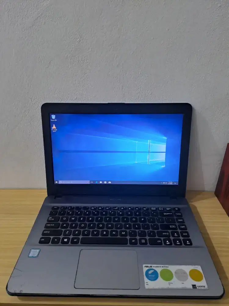 Asus vivobook X441 intel core i3 gen 6th