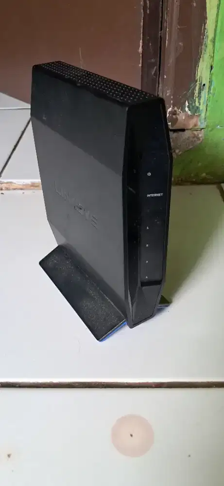 Router E5600 bekas