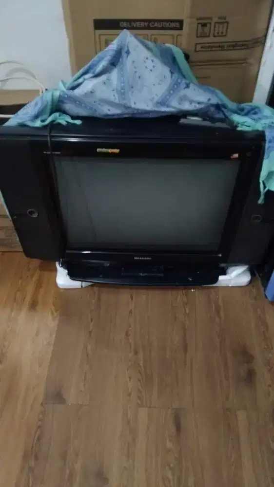 Dijual tv sharp slim 29 in tnp stb msh bgus bngt tnp kndla