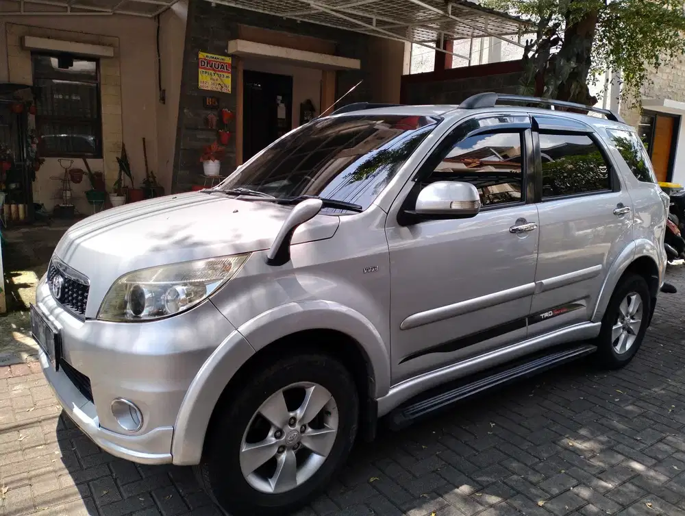 Toyota Rush 2011 Bensin