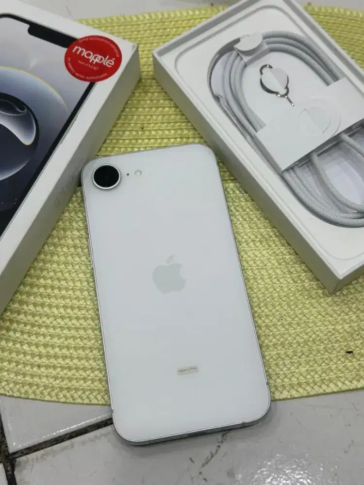 iPhone 16e 128 iBox White
Fullset original