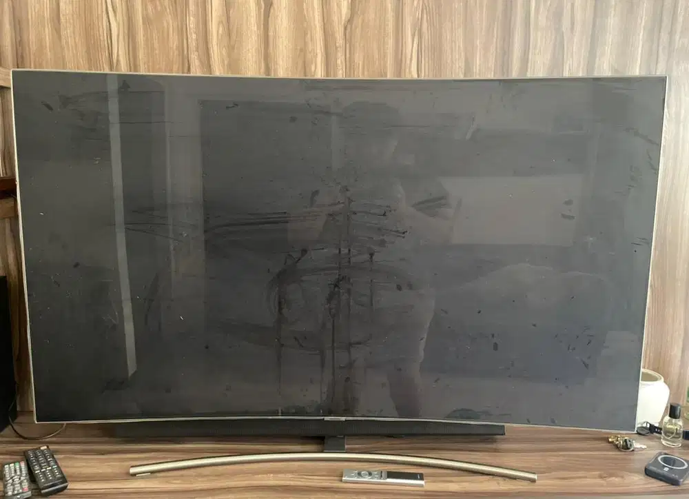 Samsung QLED Q8C Curved