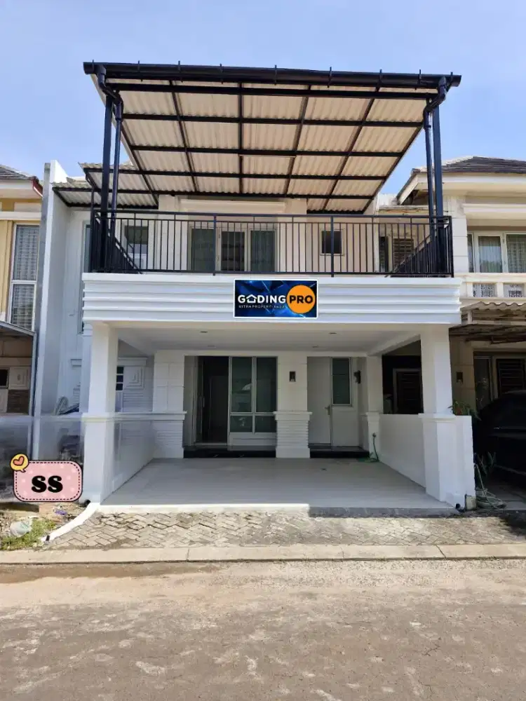 Dijual rumah di kota wisata. Bagus siap huni depan taman