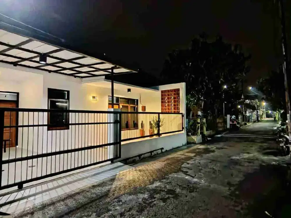 rumah cantik murah strategis selangkah ke Soekarno Hatta belakang RS Al Islam