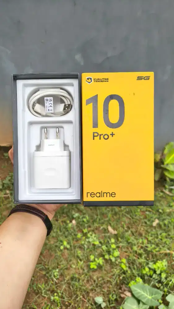 Dijual Realme 10 Pro Plus 12+12 256 Fullset + Bonus (Hyperspace)