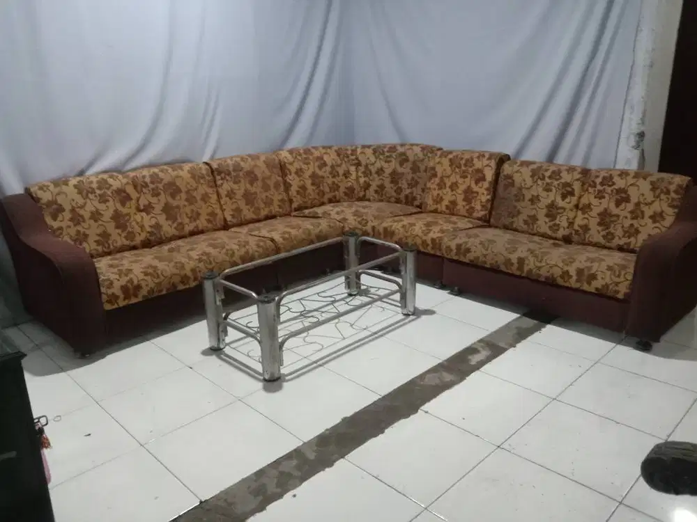 Sofa Sudut +meja tanpa kaca