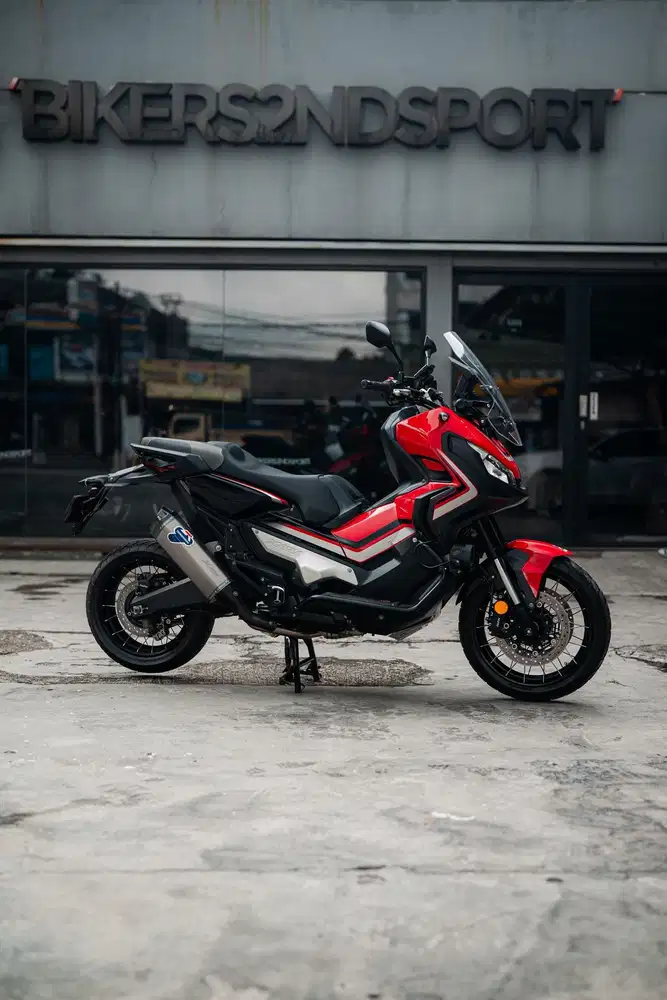 HONDA X ADV 750 RED z9 r6 ducati