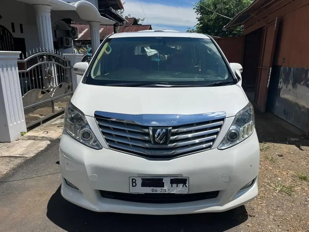 ALPHARD 2.4 AT 2010