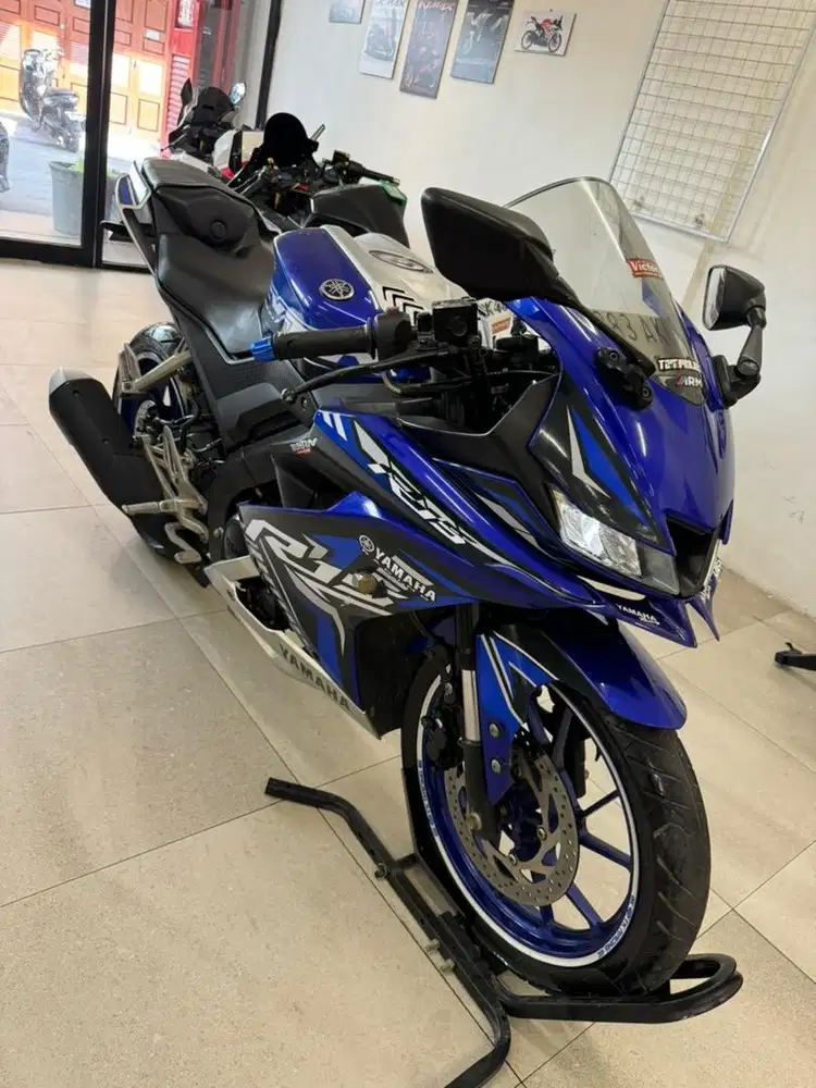 Yamaha YZF R15 V3 2018 warna Biru R15V3 Blue 155 CC Sport Bike Motor