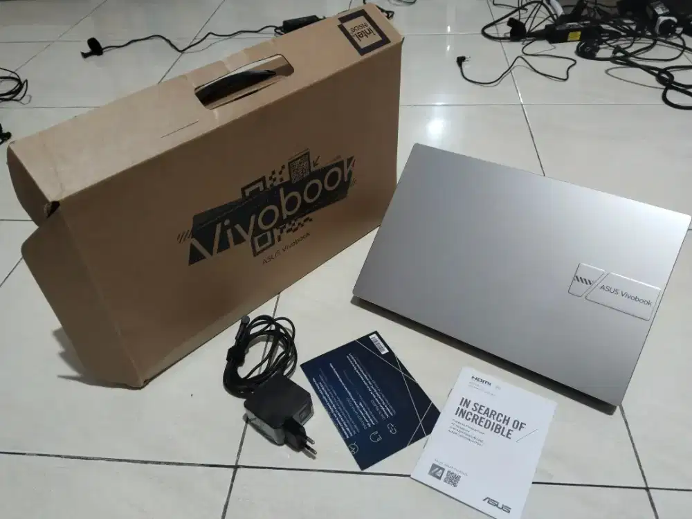 Dijual laptop Asus Vivobook Go 14/15 AMD RYZEN 3-7320 Ram 8GB grnsi on