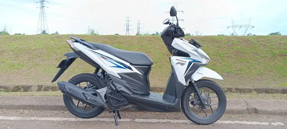 Honda Vario 125 LED 2017 low KM