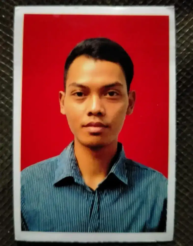 Cari kerja. Pialang maaf skip.