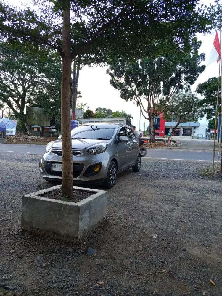 Di jual cash KIA Picanto 2012