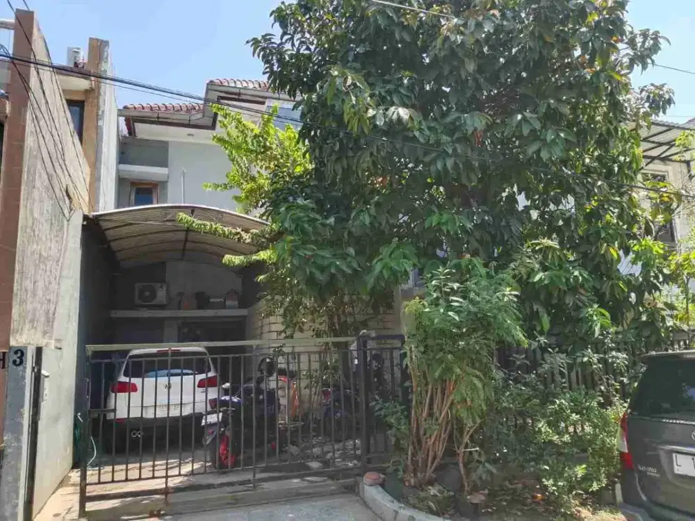 Jual cepat Rumah Rayan Regency Wiyung Surabaya Barat dekat Graha Family 9 x 18 2 lantai
