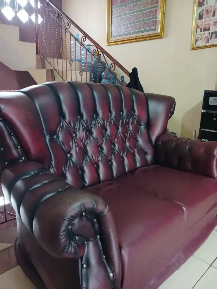Sofa besar mewah