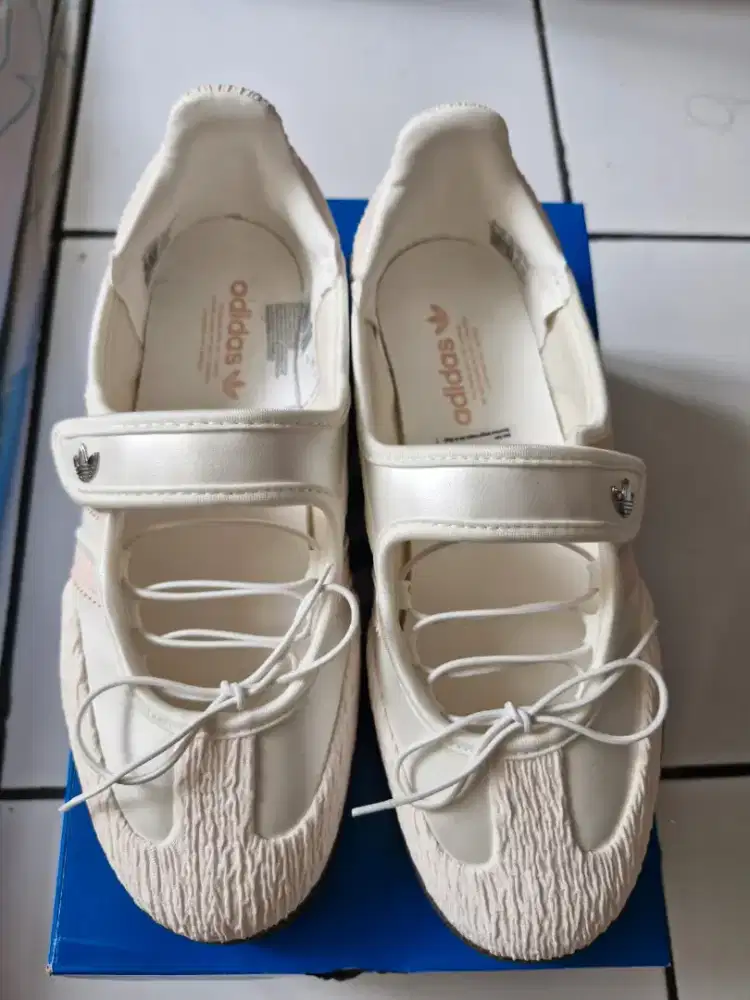 dijual sepatu samba jane W (adidas)