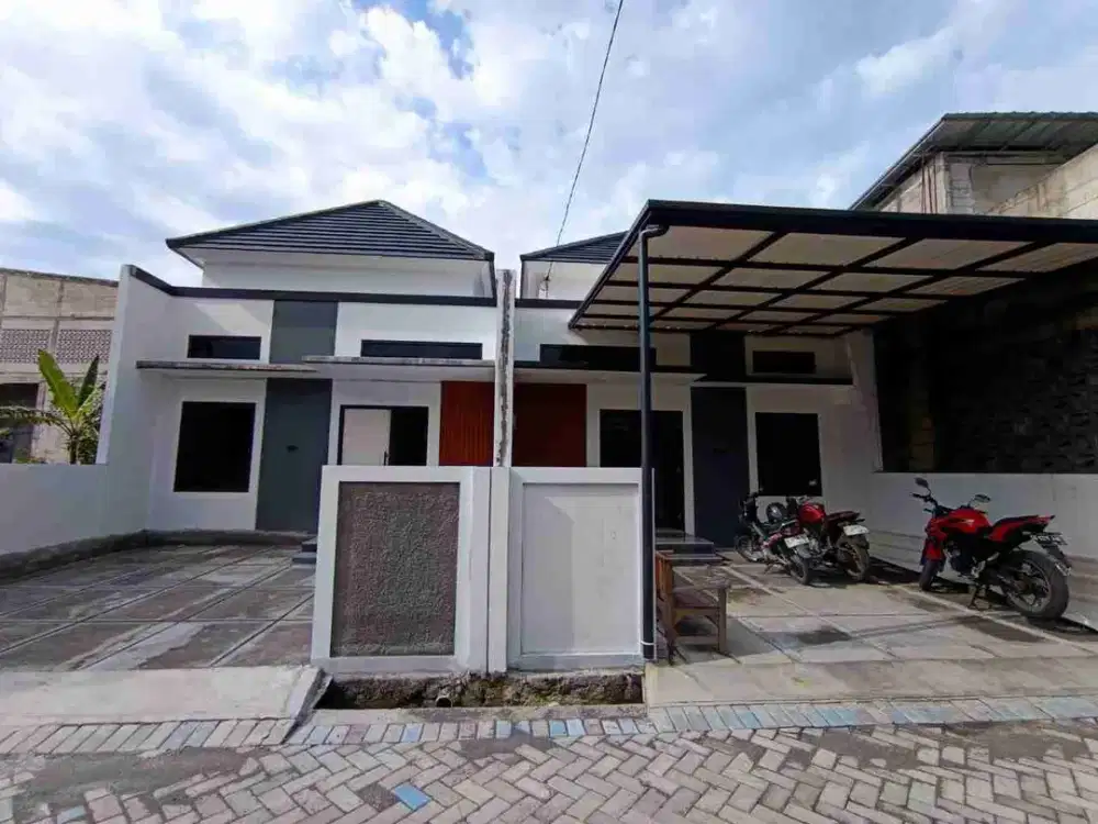 rumah di belakang kantor kelurahan tlogosari wetan Semarang timur