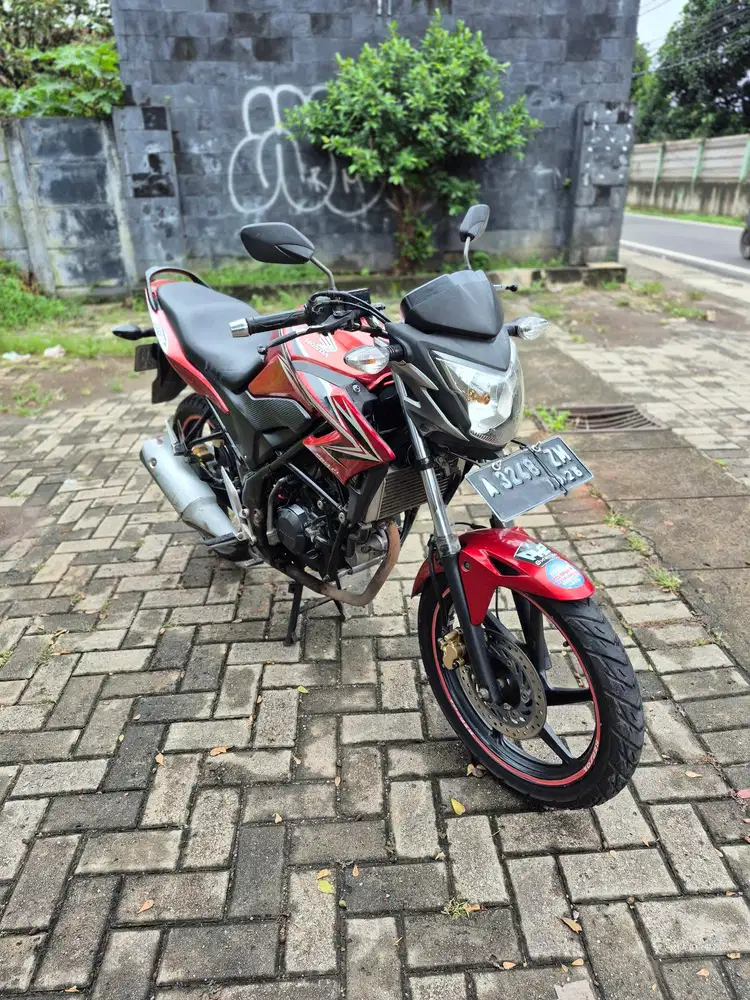 Dijual Honda CB150R tahun 2013 pajak hidup panjang