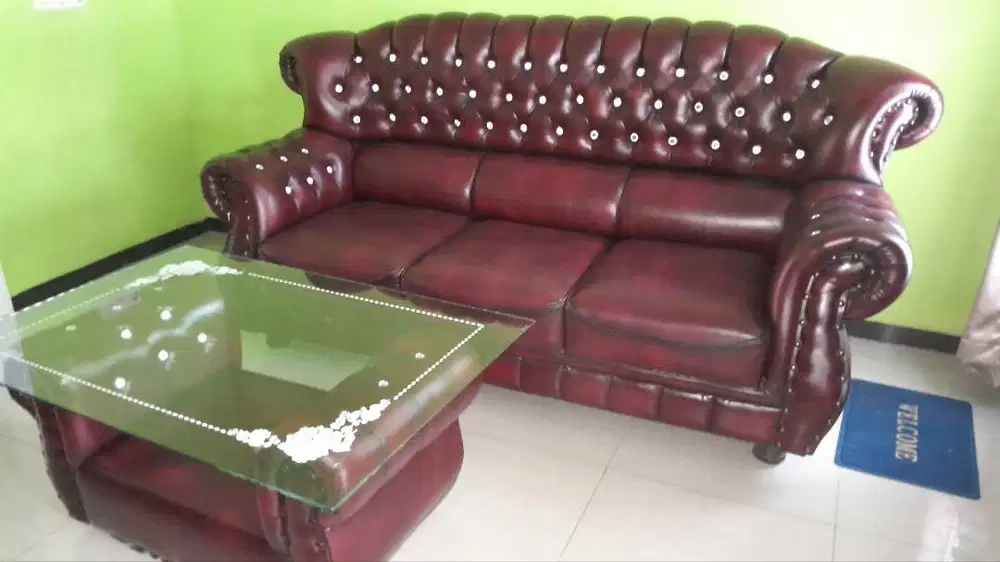 Dijual Unit Sopa merek Divena warna Maron