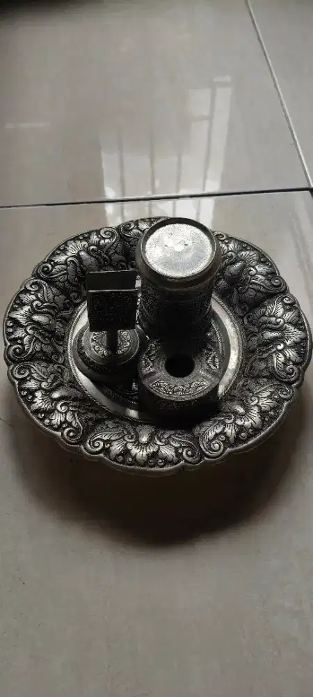 Pajangan Perak Bakar