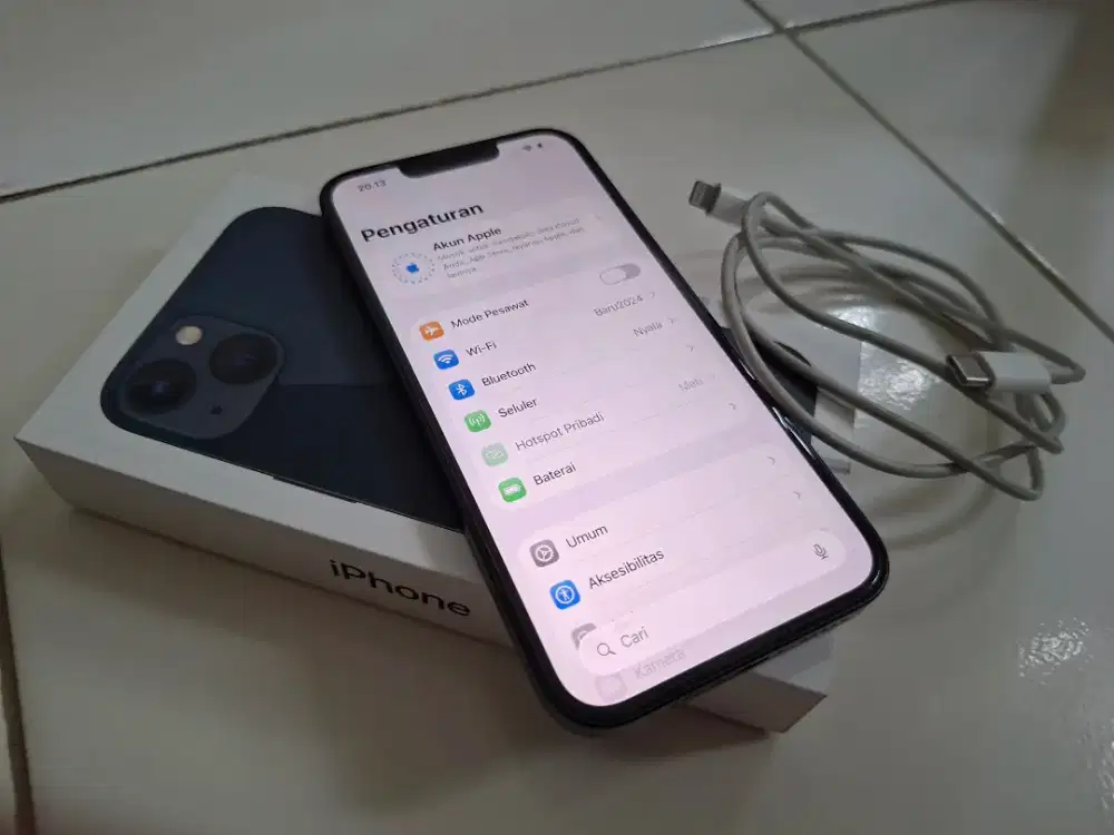 Iphone 13 ibox 128 garansi masih 7 bulan