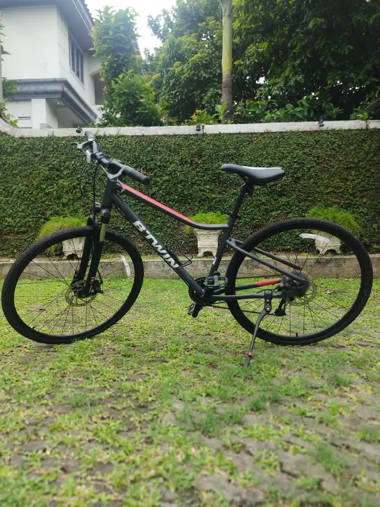 Sepeda BTWIN RIVERSIDE seri 500