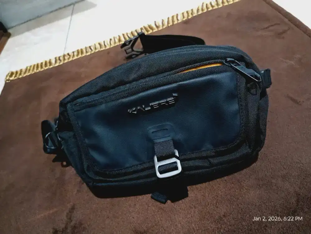Tas pinggang / Waistbag / Slingbag Kalibre