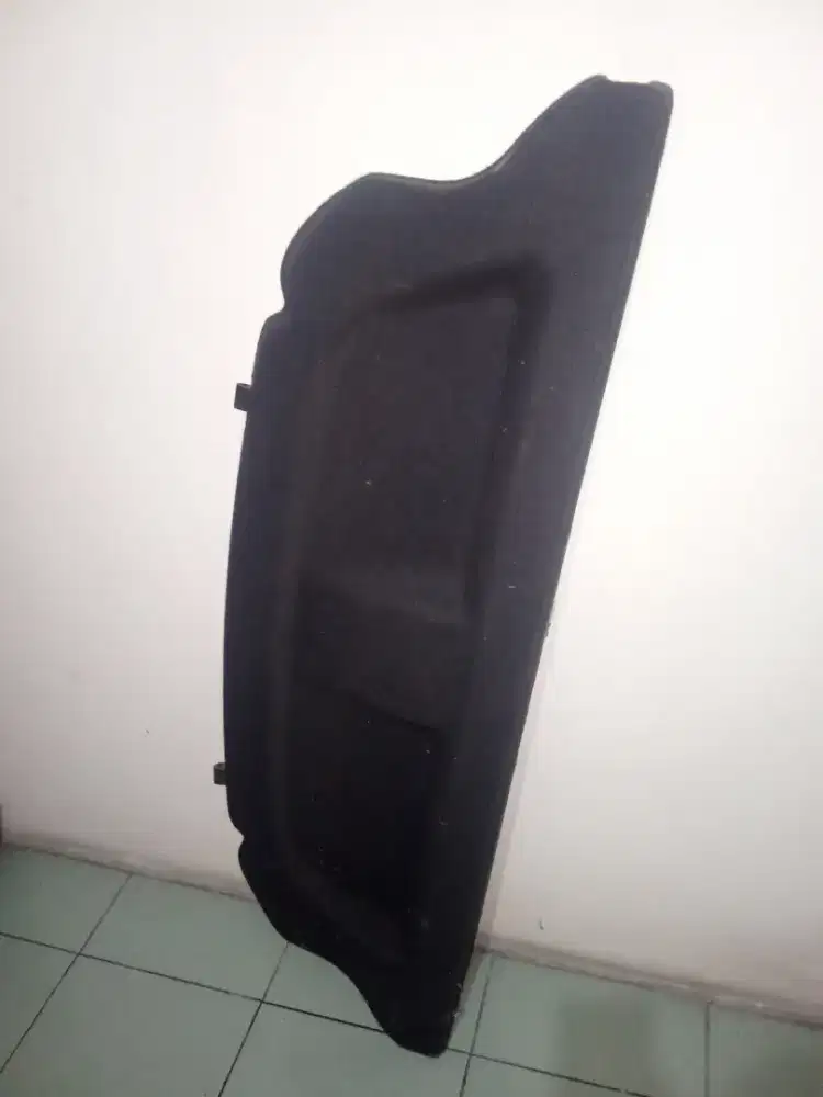 Penutup Bagasi Daihatsu Sirion 2013