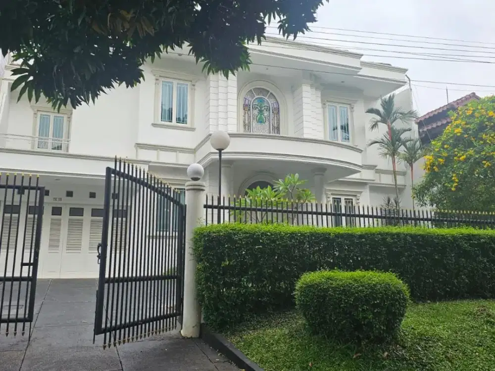 Disewakan Rumah Mewah 4 BR Luas 475 M2 Private Pool Pondok Indah Jakarta Selatan