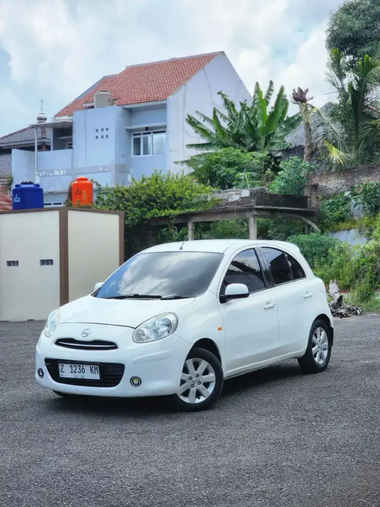 Nissan March 2013 Manual