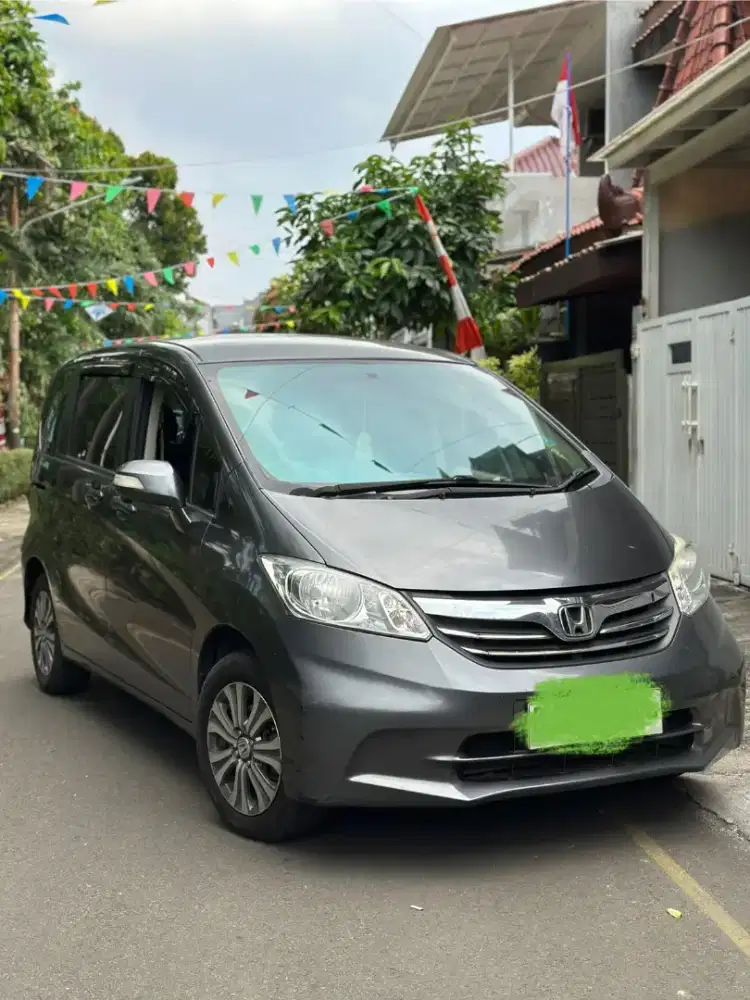 Dijual Honda freed 2013 SD, Double Blower