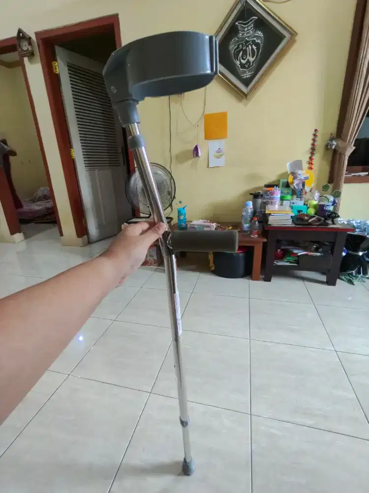 tongkat elbow walking stick