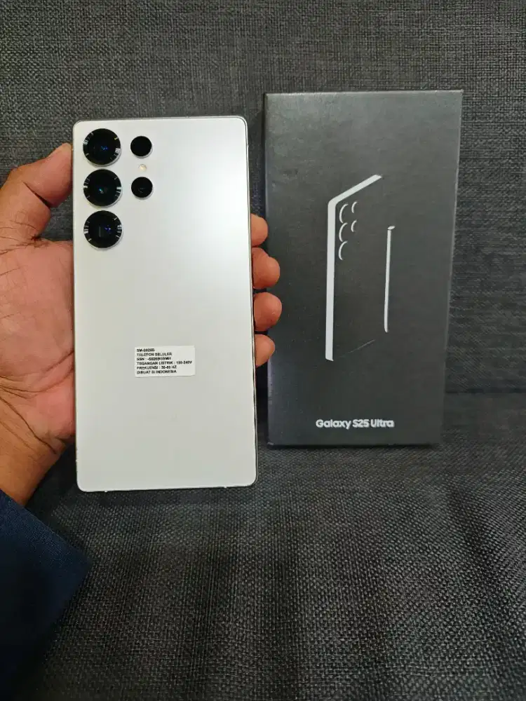 Samsung S25 Ultra 12/512 Gb resmi SEIN