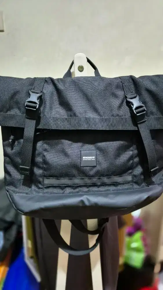 TAS EIGER PORTEND SHOULDER BAG