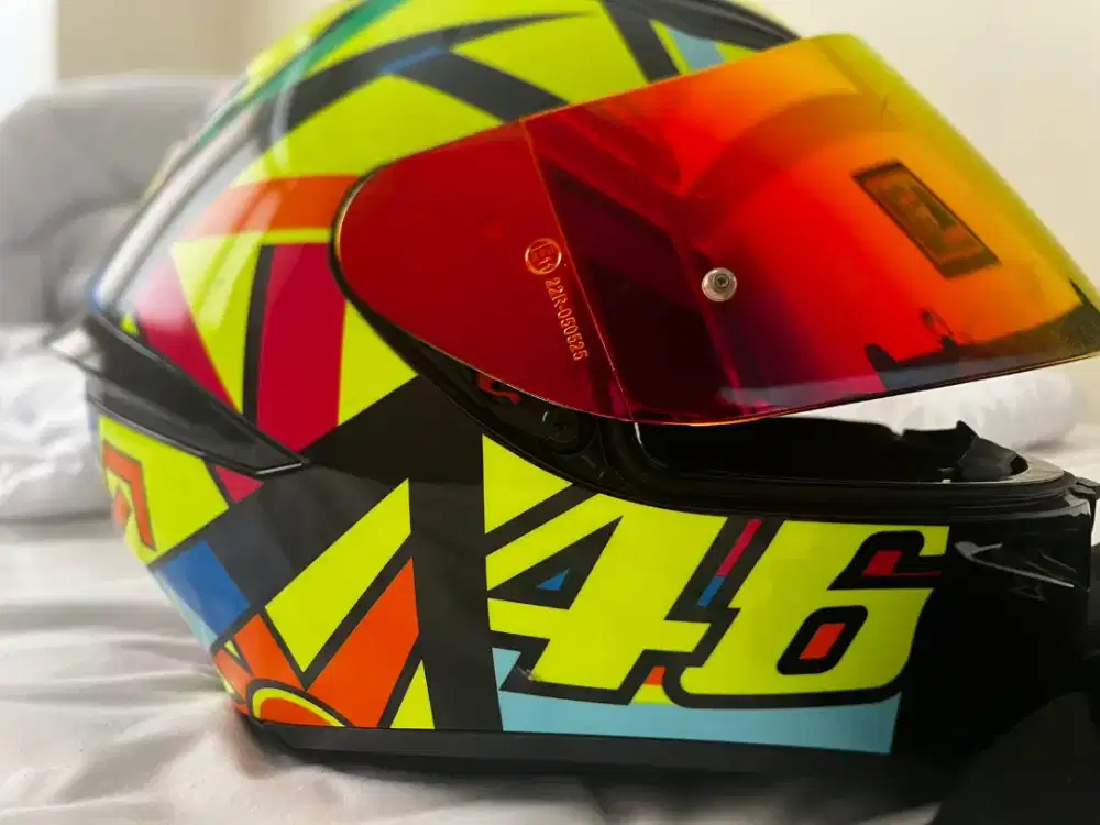 Helm agv ukuran XL