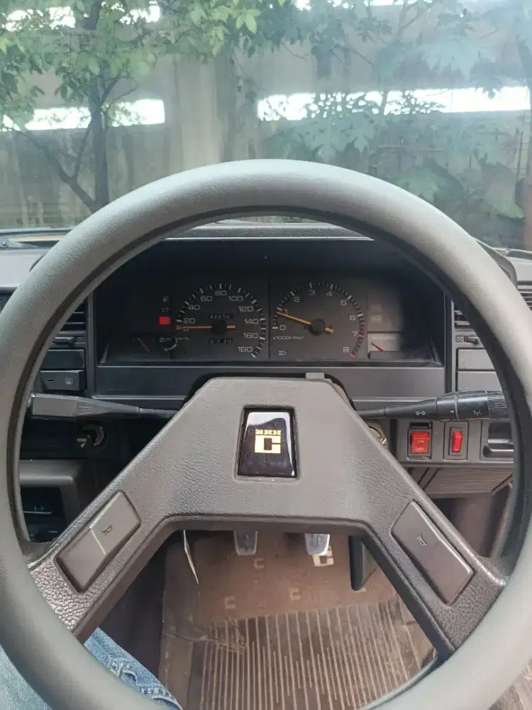 Toyota Corolla Sporty SE Saloon tahun 1985