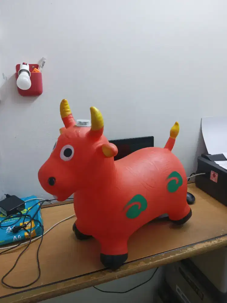 Mainan kuda kuda / sapi karet, mainan lompat2