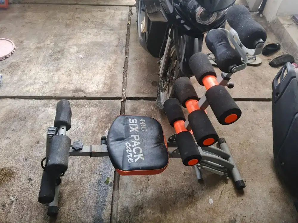 Six pack care sit up push up