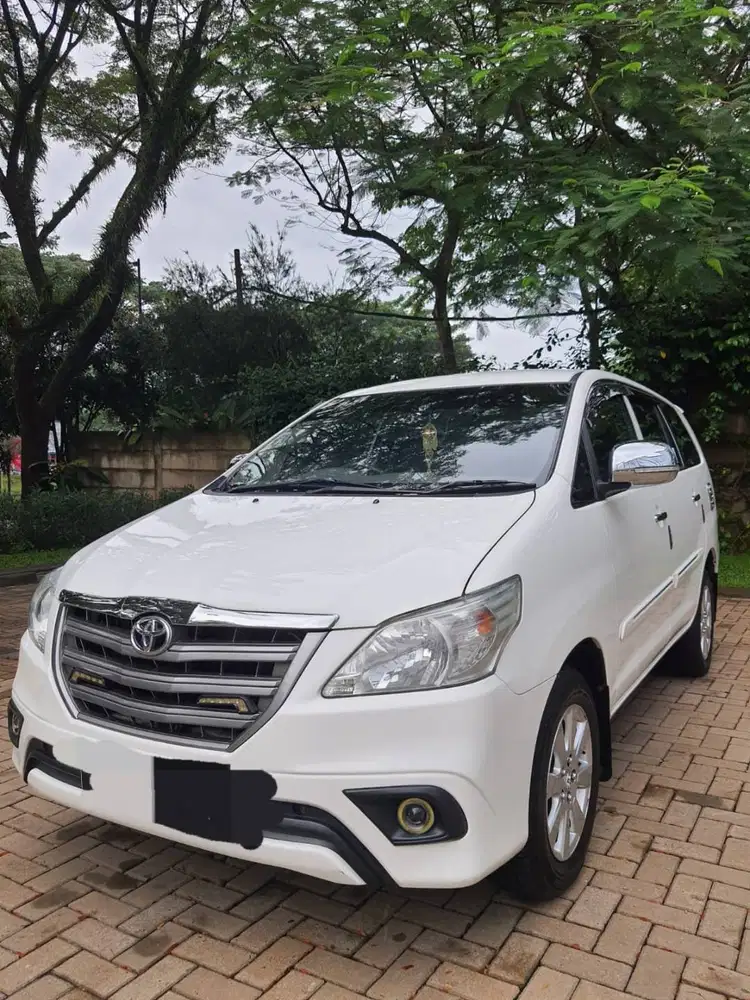 Innova putih limited edition