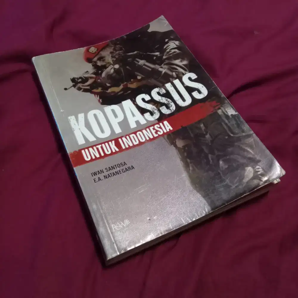 Buku Kopassus untuk Indonesia cetakan pertama 2009 R&W Asli