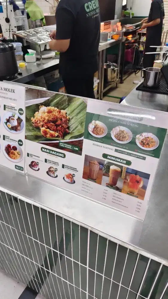 Waitress Food Stall (wanita)