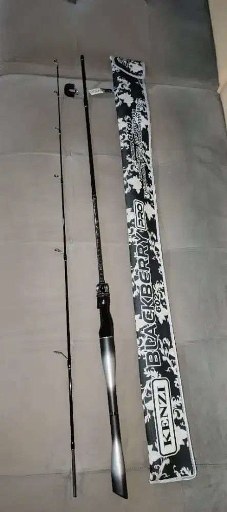 Joran Kenzi panjang 180 cm dengan ukuran 5-12 lb bahan carbon solid