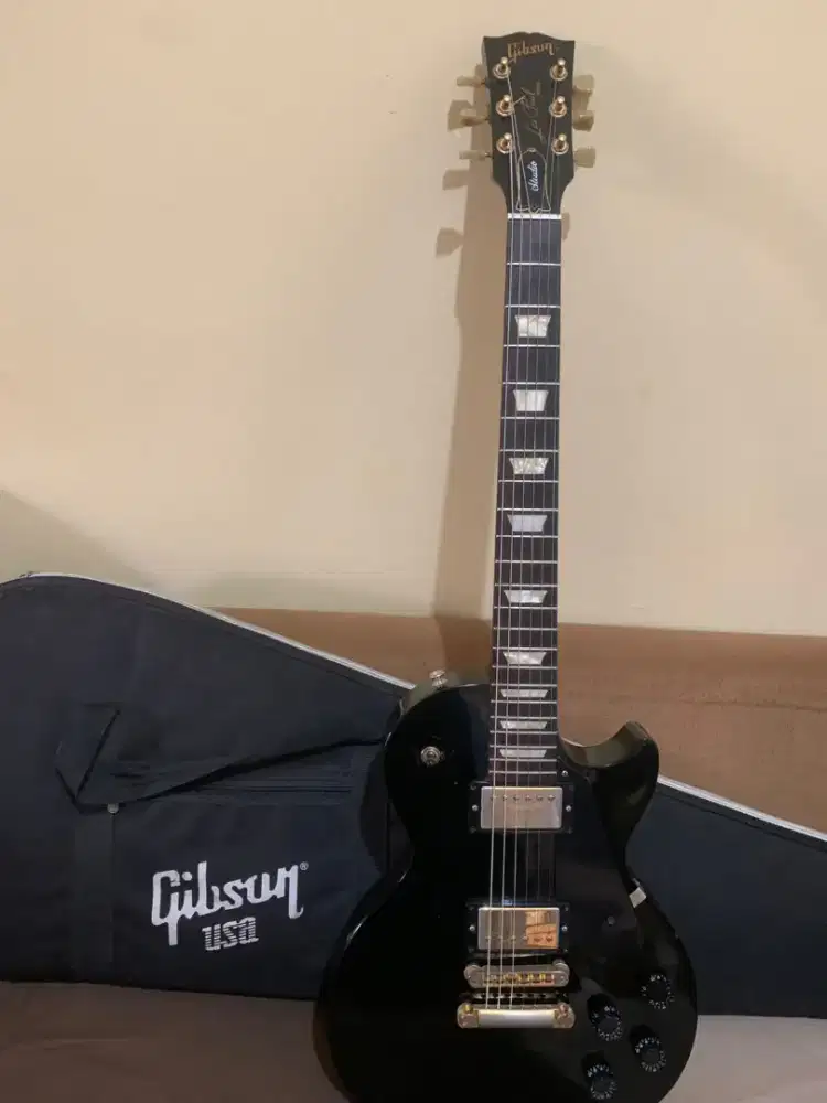 Gitar gibson LP Studio 2010 made USA