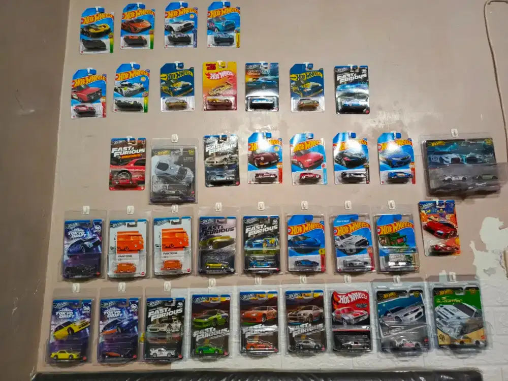 Hot wheels premium basic silver series mini gt pop race tomica matel